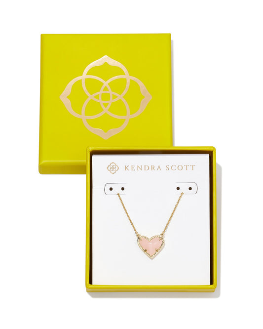 KENDRA SCOTT Boxed Gold Ari Heart Pendant Necklace in Rose Quartz