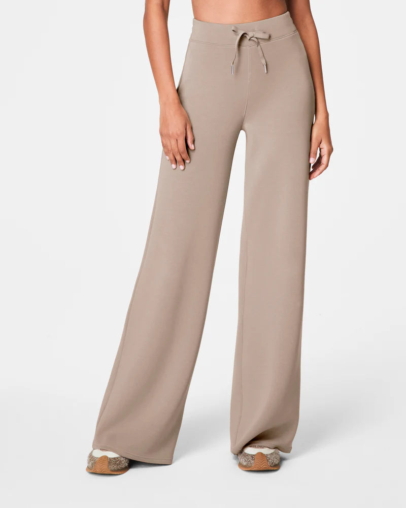 SPANX® AirEssentials Wide Leg Pant