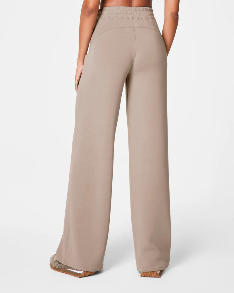 SPANX® AirEssentials Wide Leg Pant