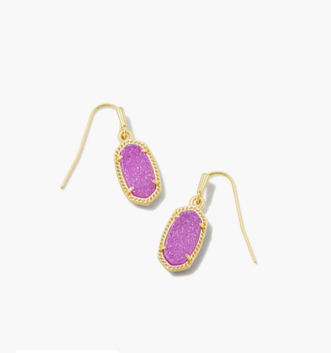 Pendientes colgantes Lee dorados de KENDRA SCOTT