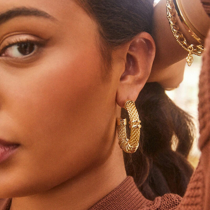 Pendiente estilo puño Maya de KENDRA SCOTT