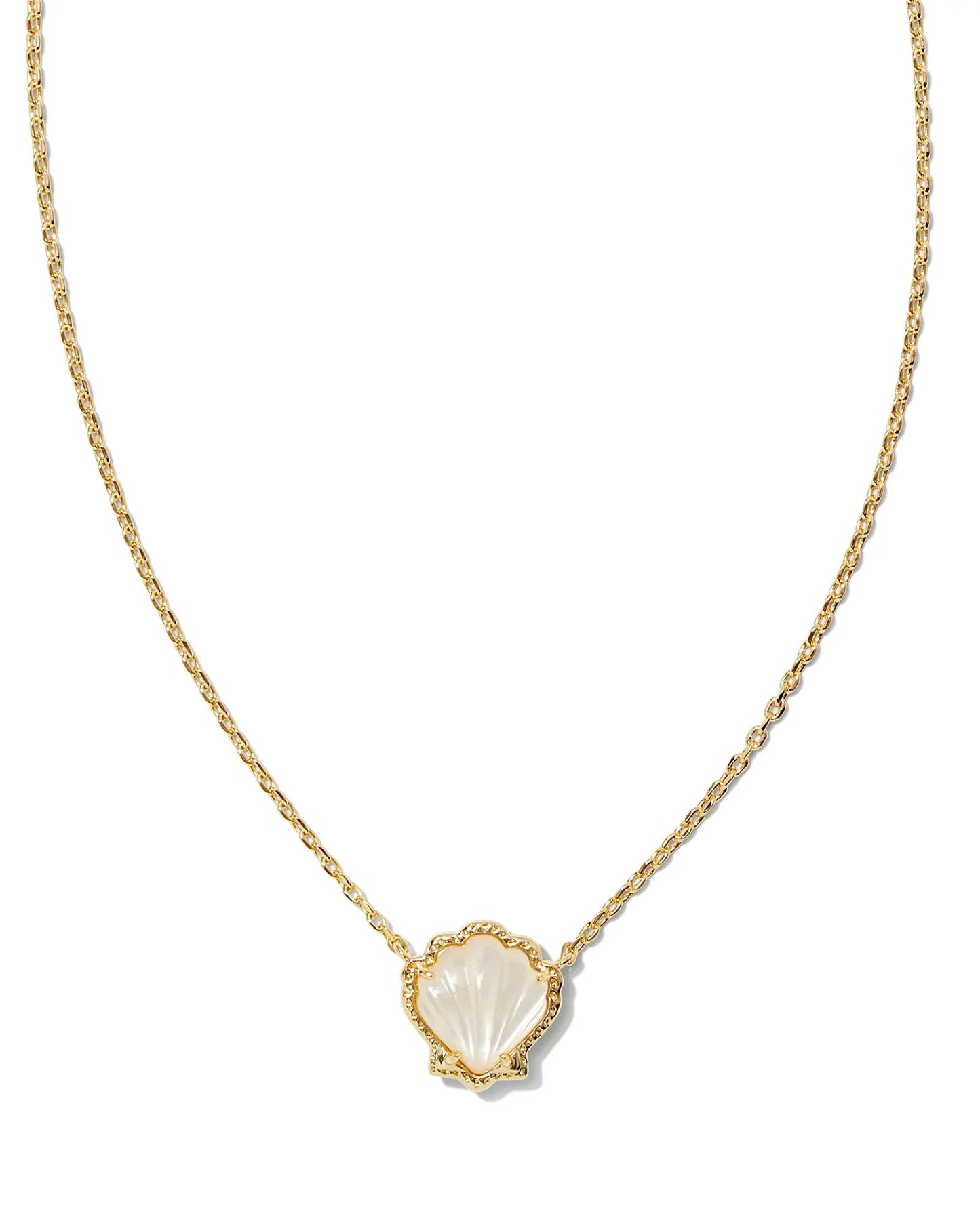 KENDRA SCOTT Brynne Shell Short Pendant Necklace