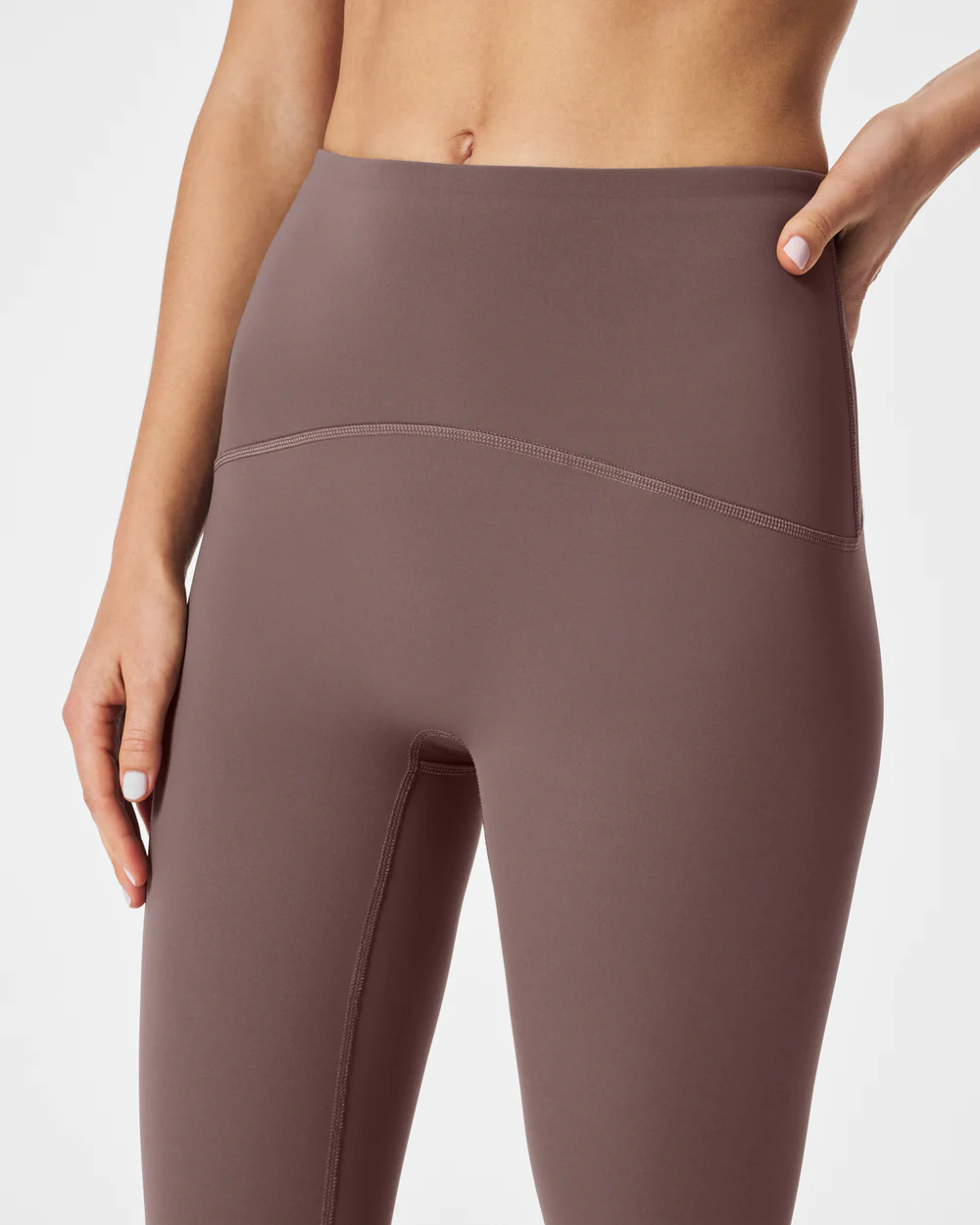 SPANXshape™ Booty Boost® 7/8 Leggings