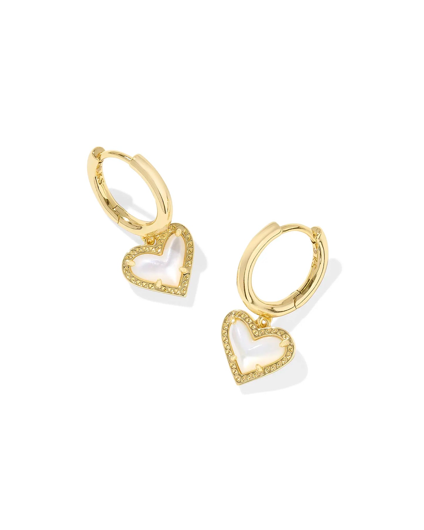 KENDRA SCOTT Ari Heart Gold Huggie Earrings