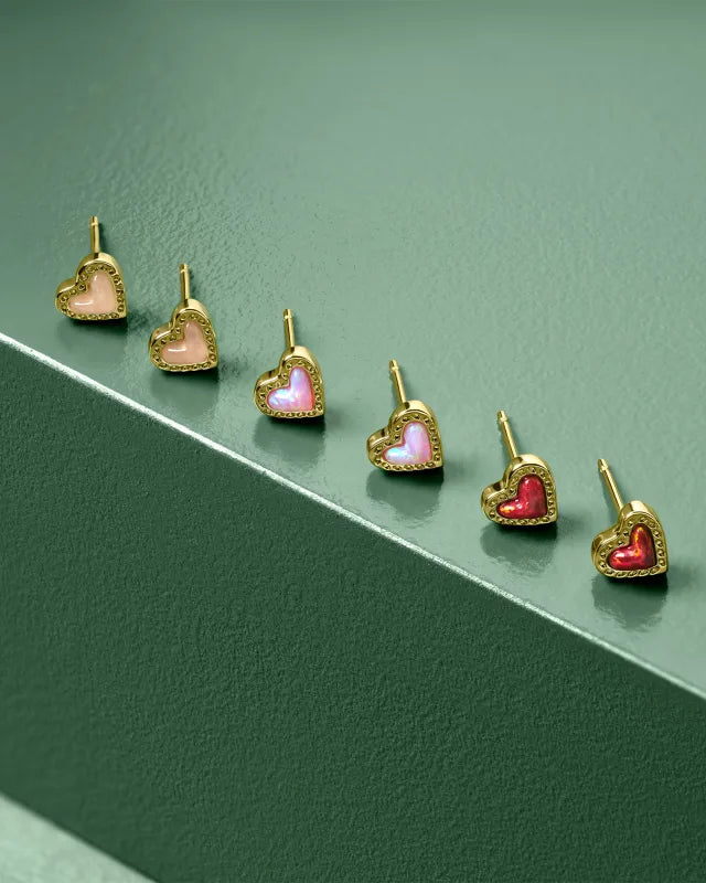 KENDRA SCOTT Mini Ari Heart Gold Stud Earrings in Bubblegum Pink Kyocera Opal