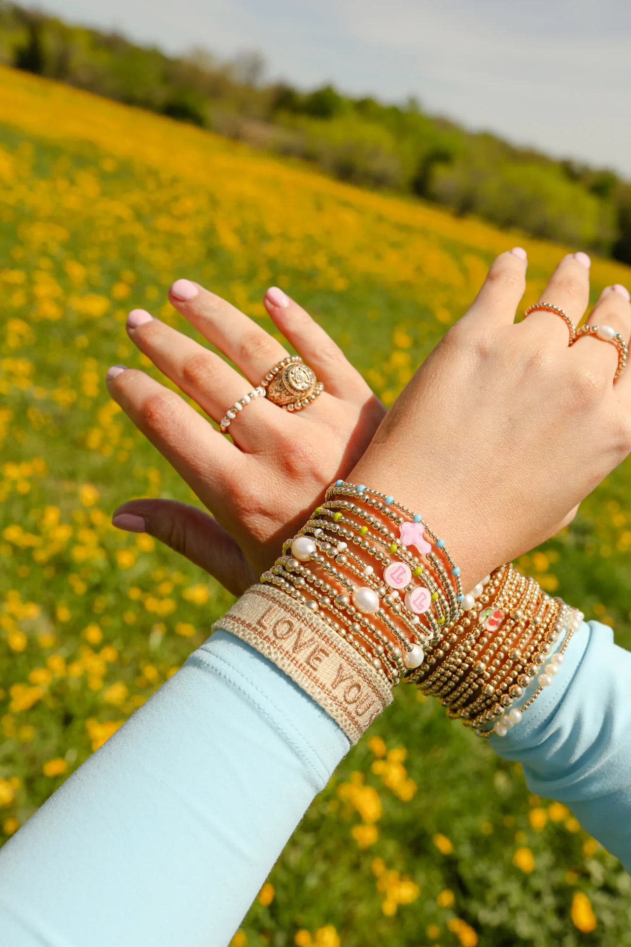 BEADED BLONDES Gold Pearl Poppi Bracelet