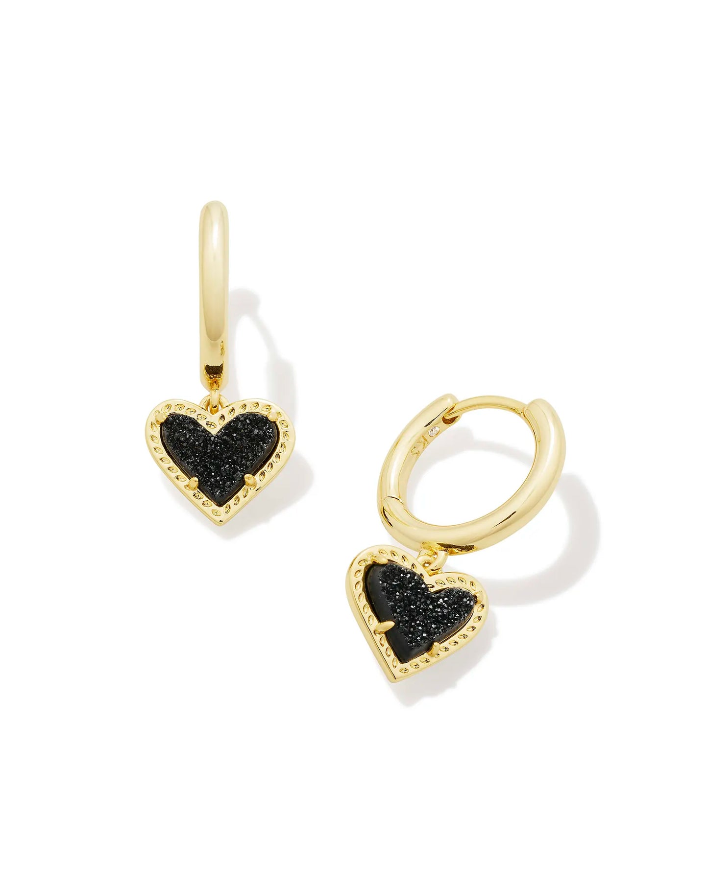 KENDRA SCOTT Ari Heart Gold Huggie Earrings